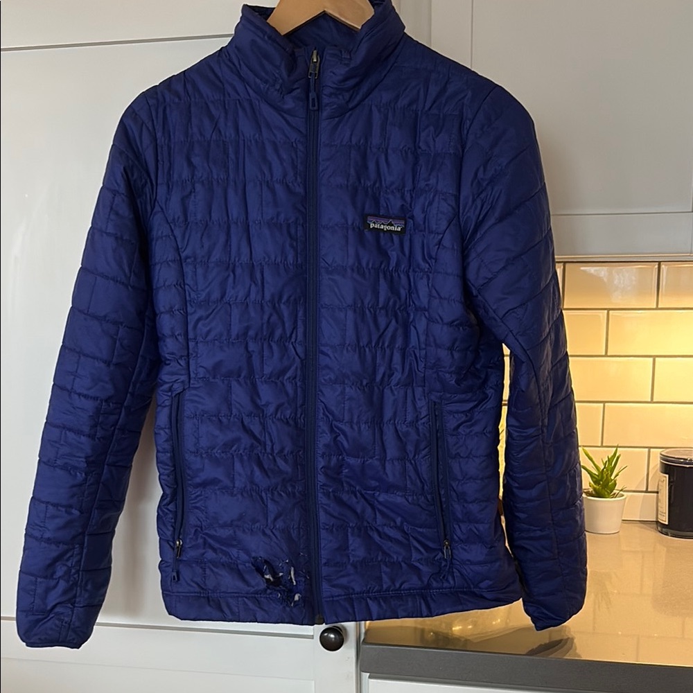 Patagonia Women’s Nano Puff (DAMAGED)